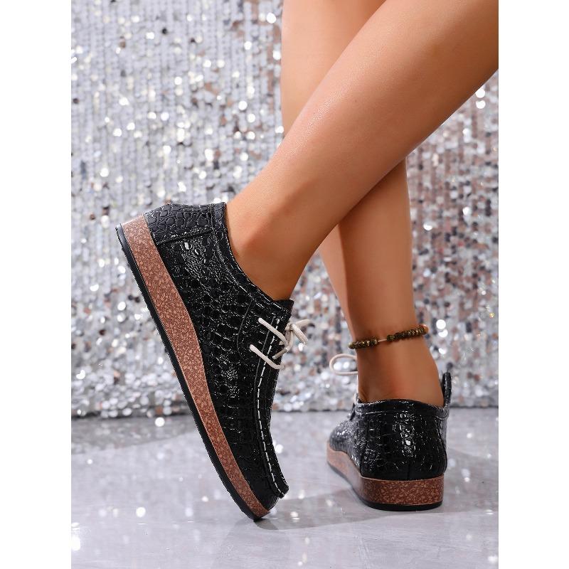 Autumn New Lace-up Casual Shoes 2025 Autumn New Plus-size Low-top Shoe Women