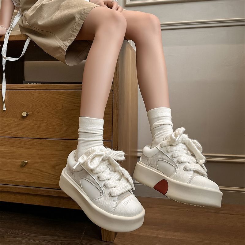 Niche Design Love Board Shoes Men's and Women's Thick Soles Increase Height Casual Couple Bread Shoes