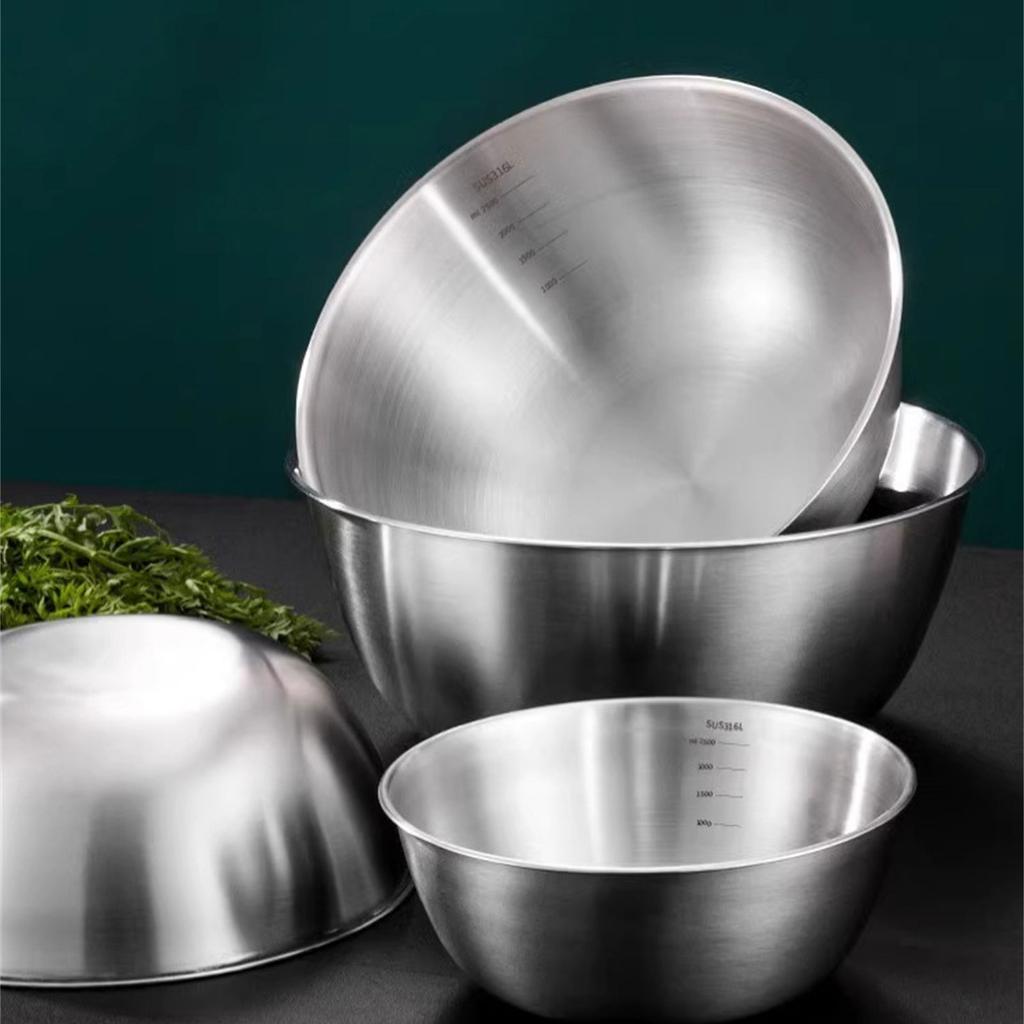 Set of 3 Practical Stainless Steel Food Storage Bowls Mixing Bowl with Graduated Measurements for Baking and Kneading