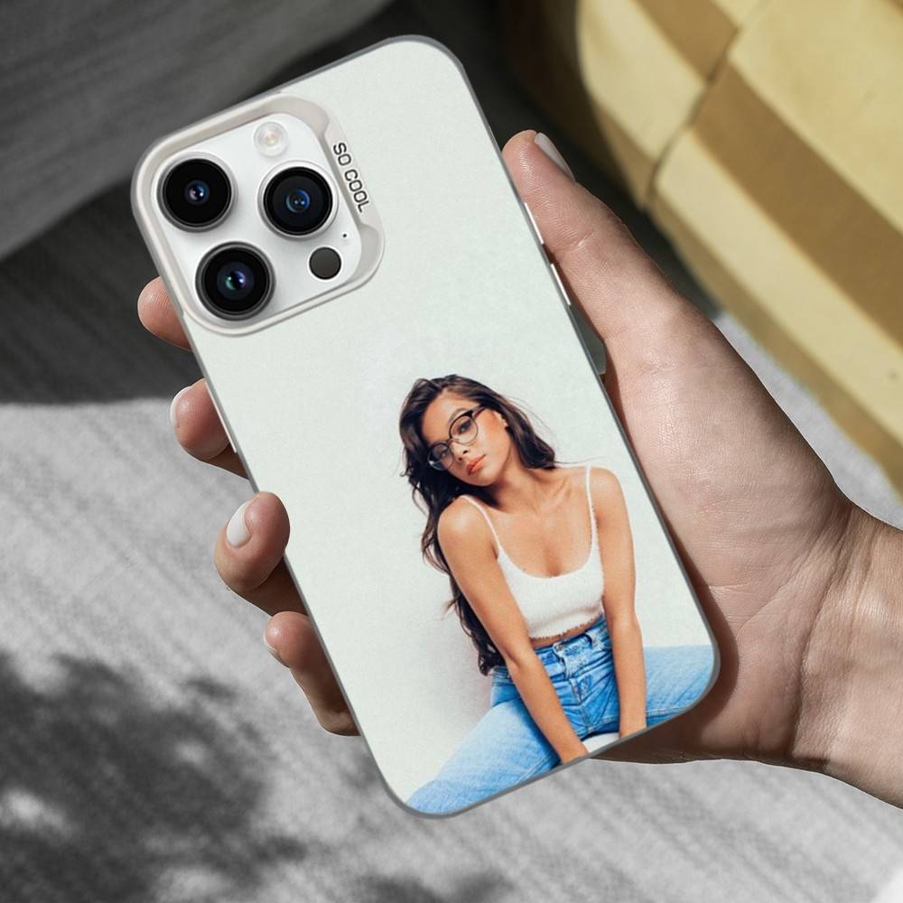 H-Hailee S-Steinfeld Actres Phone Case For iPhone 16,15,14,13,12,11,Mini,XS,Pro,SE,MAX White Matte Shockproof Cover