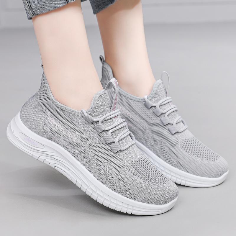 New Style of Sports Shoes: Versatile, Casual, Soft-soled Running Women's Shoes