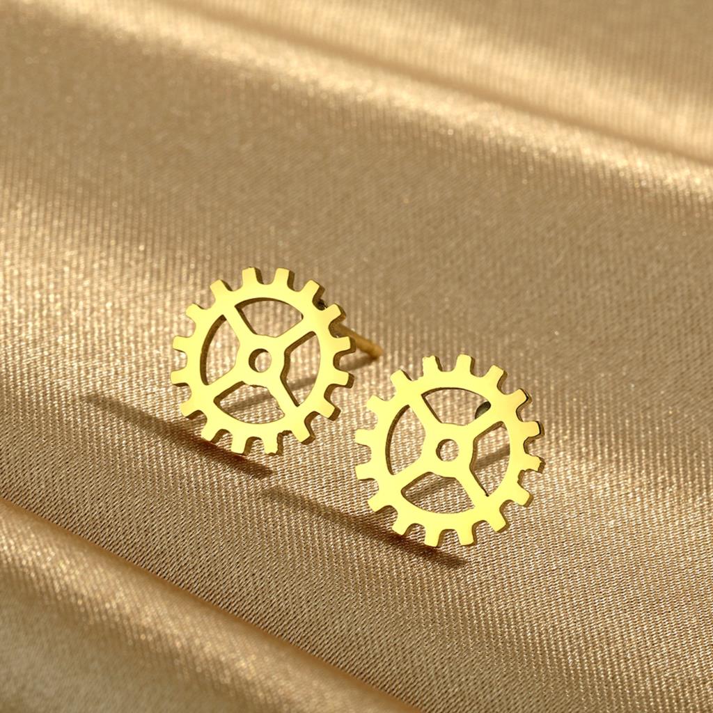 Kinitial Laser carved fashionable stainless steel earrings Pair of steampunk wheel gear  men earings study anniversary gift