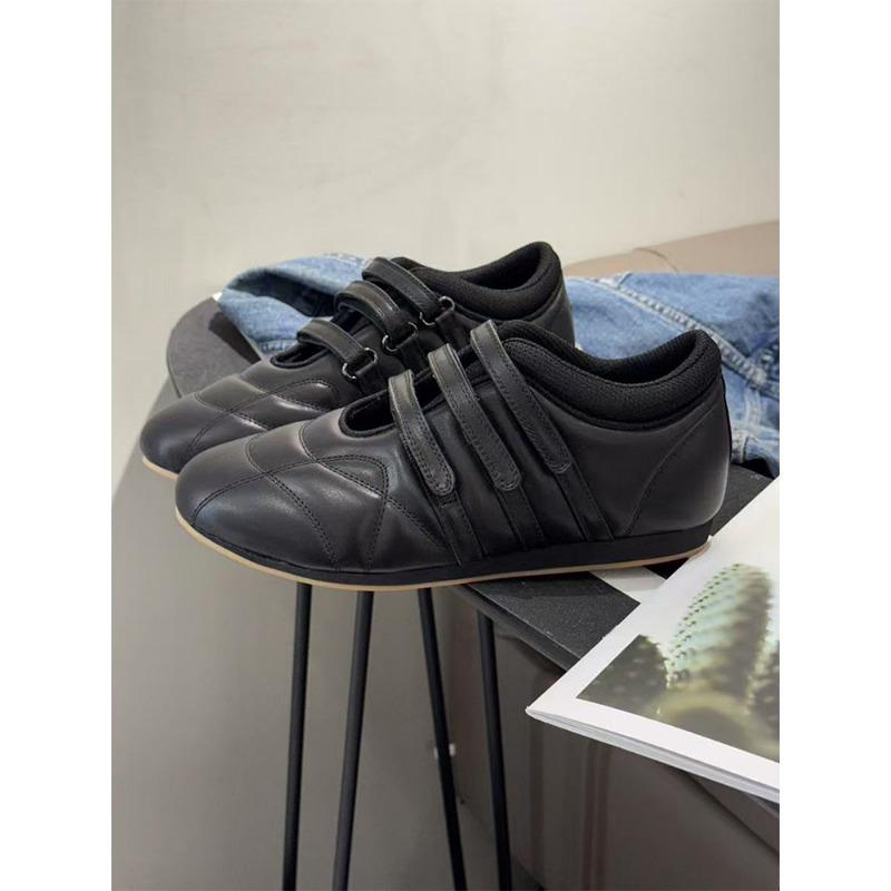 Round head hollow Velcro niche sports casual shoes women's leather Mary Jane versatile single shoes