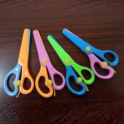 Tesouras Plásticas Seguras para Crianças do Jardim de Infância - Design com Mola Anti-Beliscão para DIY e Artesanato