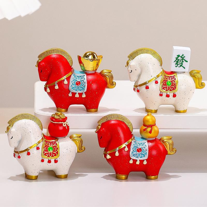1Pc Gift Ornament Creativity Horse Ornament Souvenir Gift Resin Ornament Festival Gift Mascot Home Decor