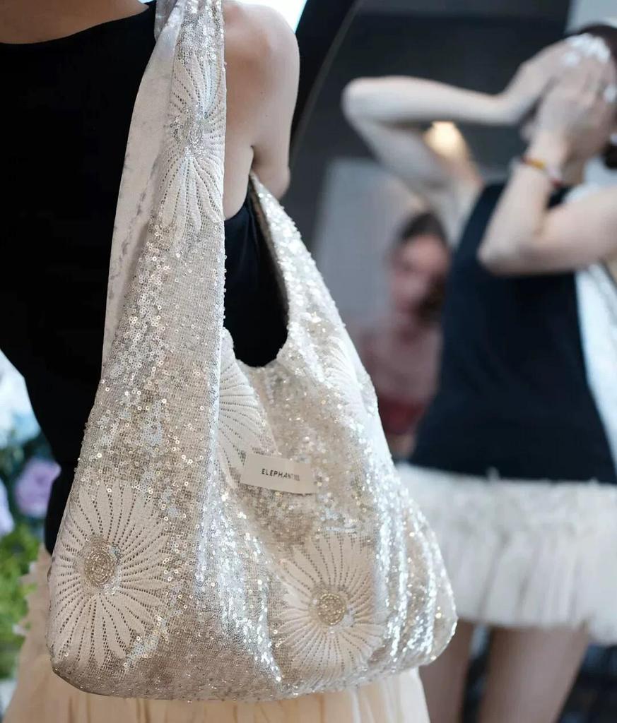2026 Spring Daisy Sequin One-Shoulder Canvas Hobo Bag