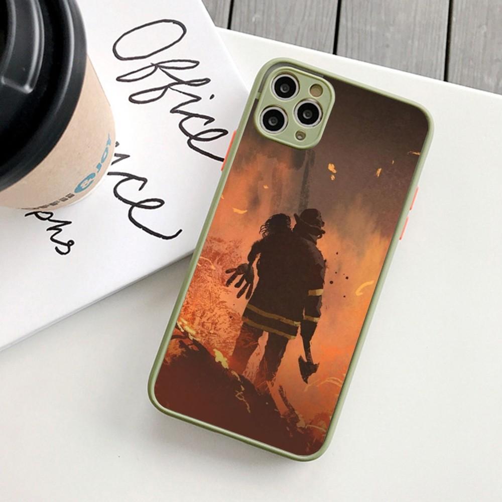Firefighter Heroes Fireman Luxury Phone Case For IPhone 14 11 12 13 Mini Pro Max 8 7 Plus X XR XS MAX Translucent Matte Cover