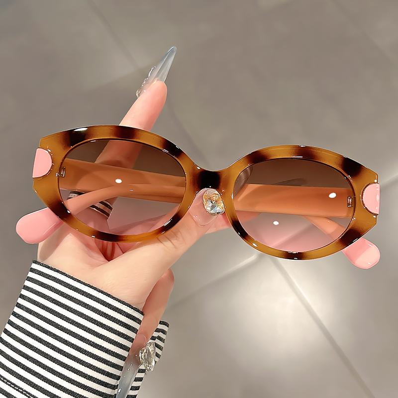 

Fashion Party Two-Color Oval Personalized Fashion Street Style Shooting Accessory Single Item Sunglasses