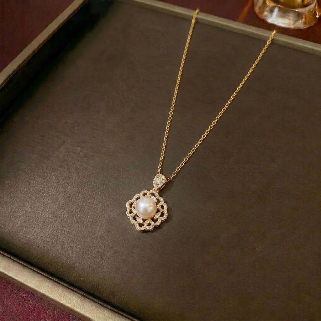 Women's Sweet Style Rainbow Diamond Pendant Necklace with Star & Moon Clavicle Chain