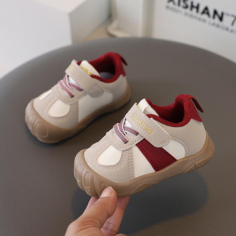 

2026 Breathable Baby Walker Shoes - Versatile, Casual Sports Sneakers for Boys & Girls, Perfect for Spring/Autumn Set of 5 Pairs (Sizes 16-20) червоний