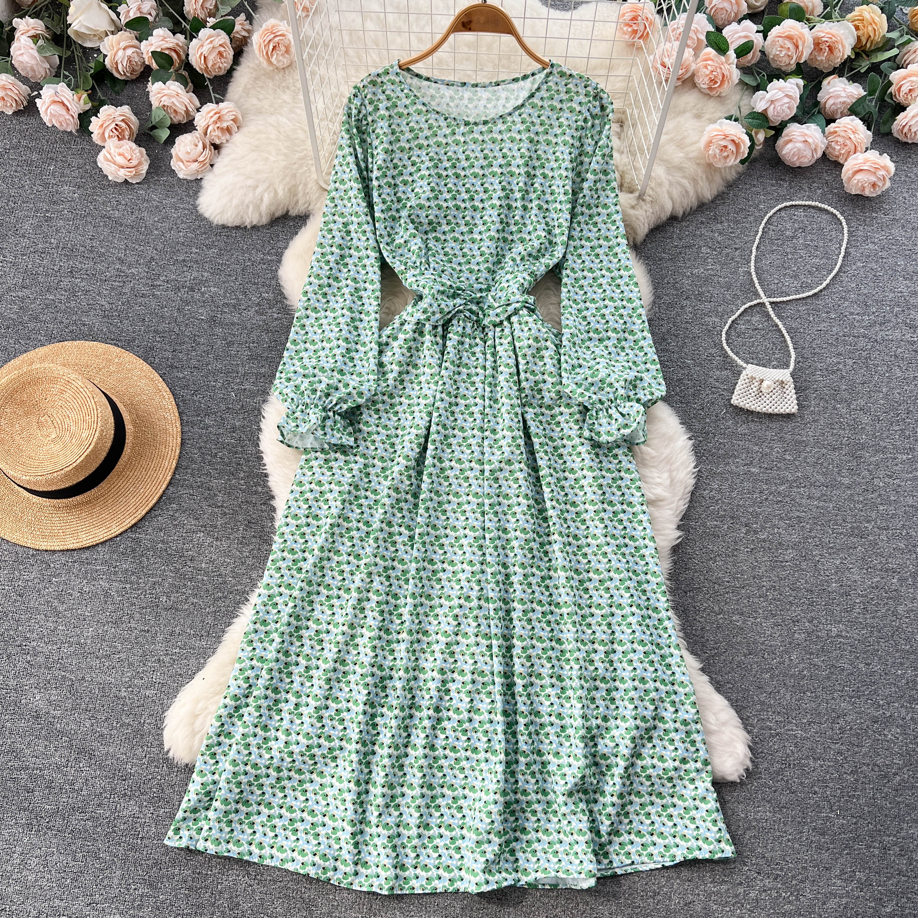 

Осенний новый дизайн Sense Niche Нежная ветровая талия Юбка с v-образным вырезом Французское платье из мятого шифона