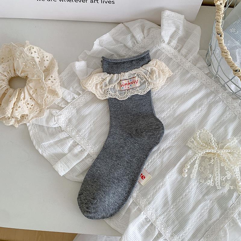 

Женские летние тонкие милые однотонные универсальные дышащие носки средней длины с кружевом 1 pair темно серый