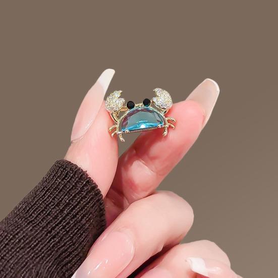 Women Brooch Sparkling Rhinestones Blue Shell Small Crab Shape Lapel Pin Suits Coats Bags Scarves Badge Versatile Accessory