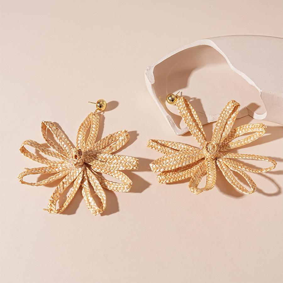 Bohemian Hand-woven Flower Silver Needle European and American Summer Vacation Style High-end Exaggerated Earrings