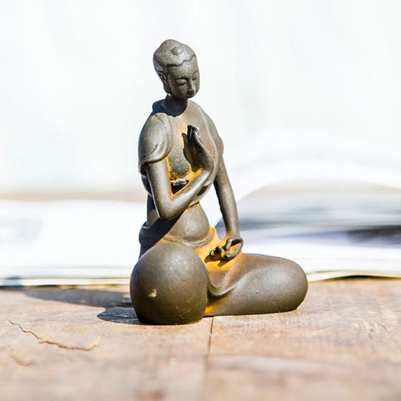 Japanese Iron Zazen Buddha Cast Iron Monk Figurine Minimalist Buddha Statues For Home Decor Mini Meditation Tabletop Home Decor