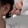 Silver Needle Retro Light Luxury Pearl Stud Earrings for Women, New Temperament Simple and Versatile Earrings Niche Earrings