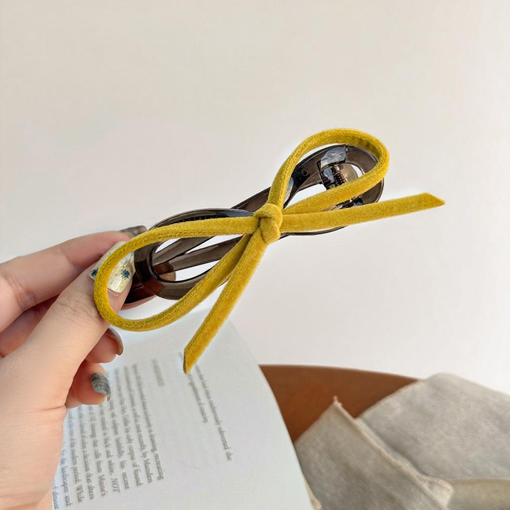 Velvet Bow Twist Hair Clips for Women Exquisite Vintage Flocked Straight Hairpins Korean Versatile Hair Accessories Gift 2025