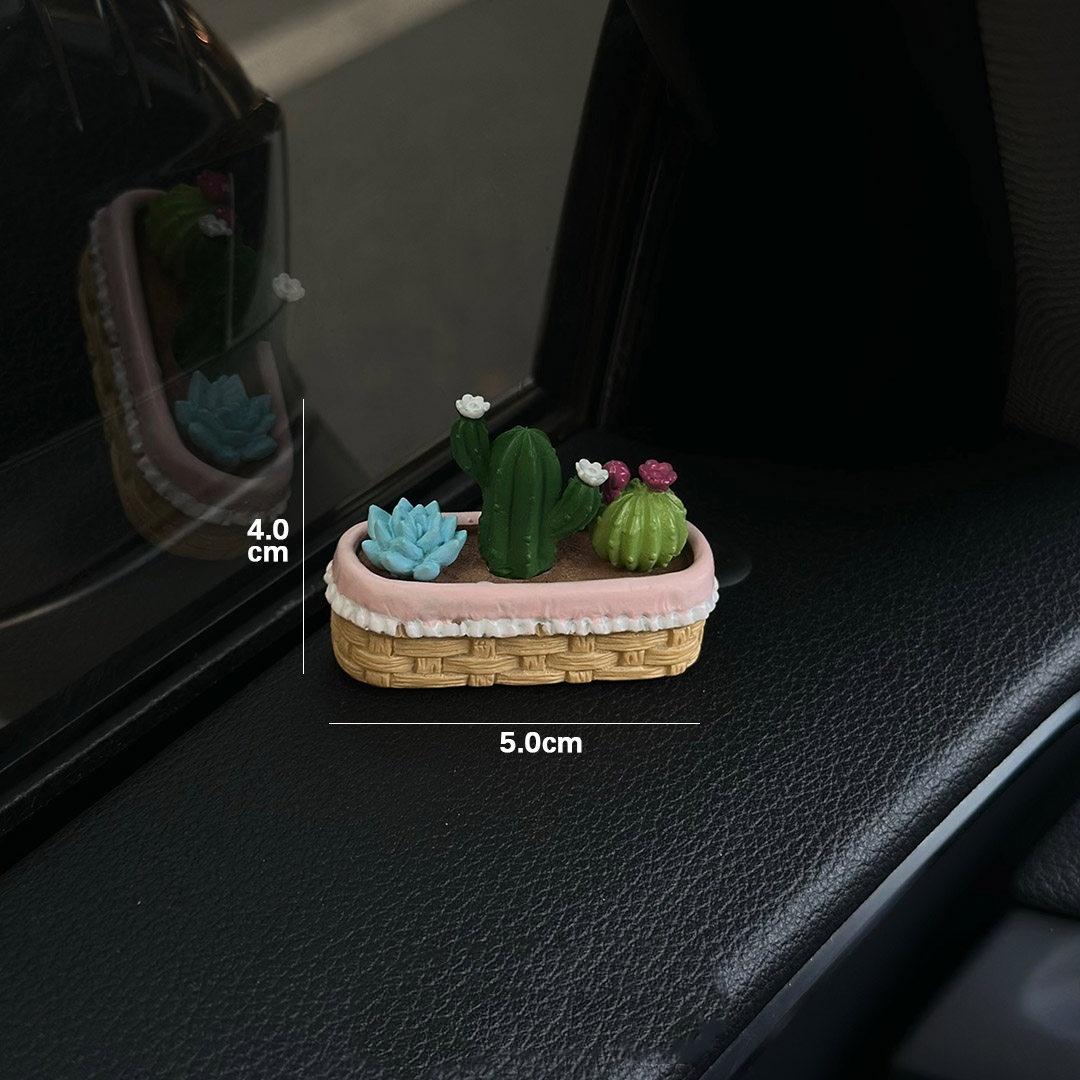 

Tulip Succulent Car Dashboard Ornament Cute Car Interior Decoration Healing Mini Plant for Screen Display Car Accessories