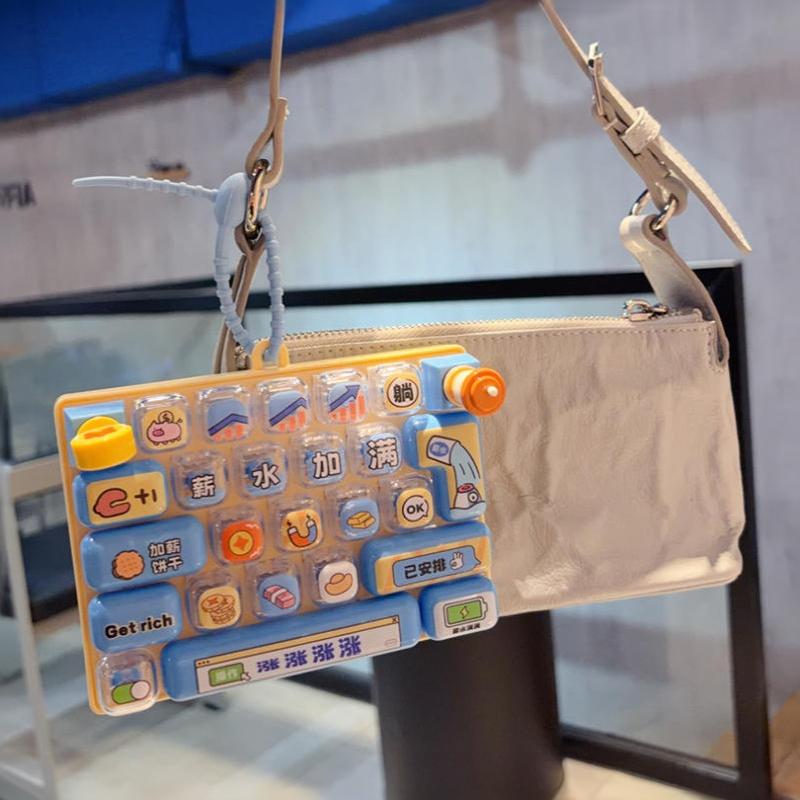 Decompression 26 Grids Keychain Toy Keyboard Button Stress Relief Decoration Couple Bag Ornament Backpack Pendant Children Gift