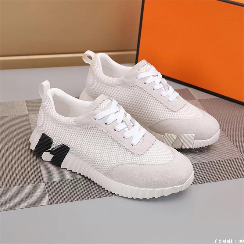 New H Cowhide Sports Breathable Trend Female Internet Celebrities with the Same Lightweight Male Couple Fashion White Shoes