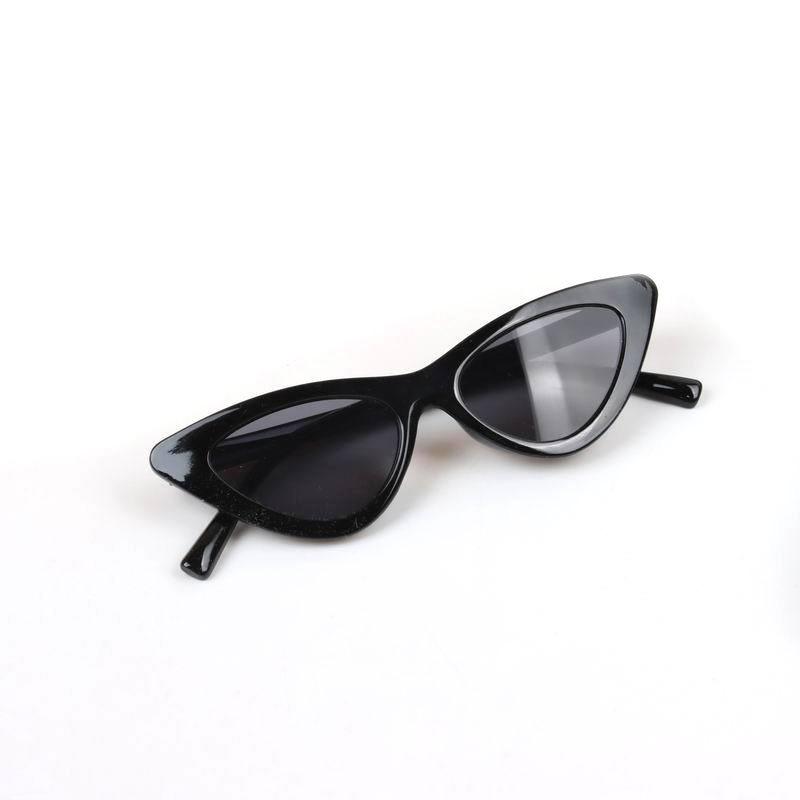 Kids Fashion Triangle Cat-Eye Sunglasses with Light Tinted Lenses Sun Glasses Trendy Stylish Personality Design Eyewear