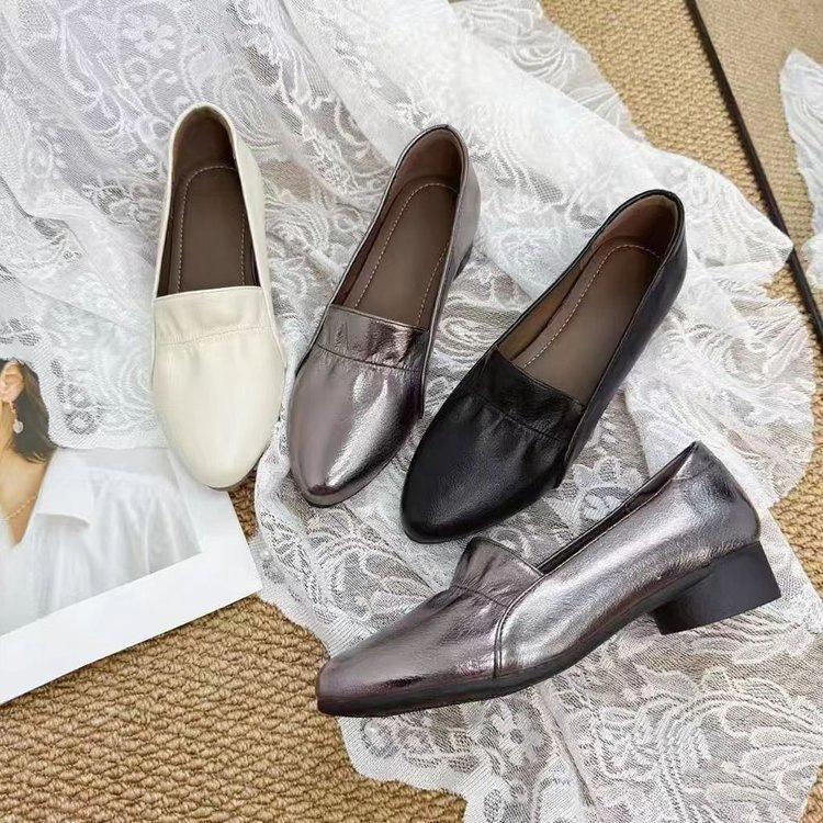 Comfortable single shoes spring new shallow mouth pointed flat shoes thick heel style grandma shoes soft sole