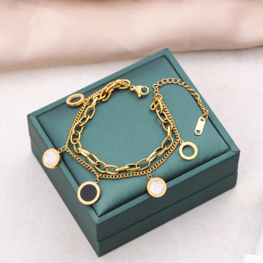 Elegantes Damenarmband aus Titanstahl - Stilvolles High-End-Design, Leichter Luxus, Vielseitiges Modeaccessoire