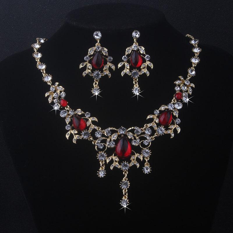 Ladies' Fashionable High-end Atmospheric Pendant Necklace Earring Set, Bridal Accessories, Wedding Dress Accessories, Green And