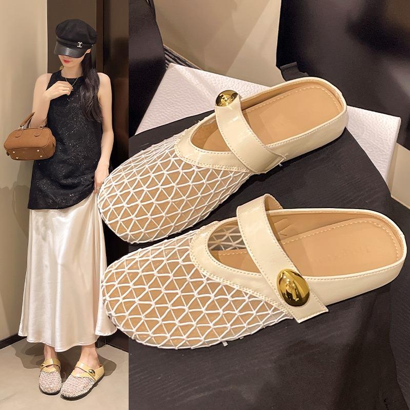 Fashion New 2025 Women's Flat Bottom Slip-On Sandals Head Cover Mesh Breathable Summer Outdoor Rubber Sole Soft Bottom Slippers