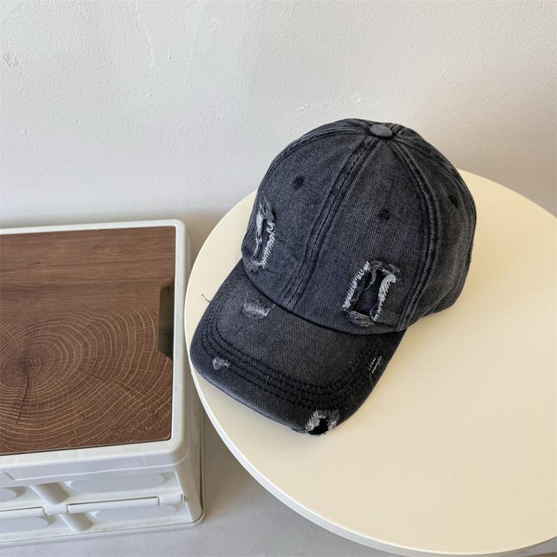 Ripped Denim Cap Women's Winter New Retro Old Fashion Personality Curved Brim Soft Top Show Face Small Baseball Cap