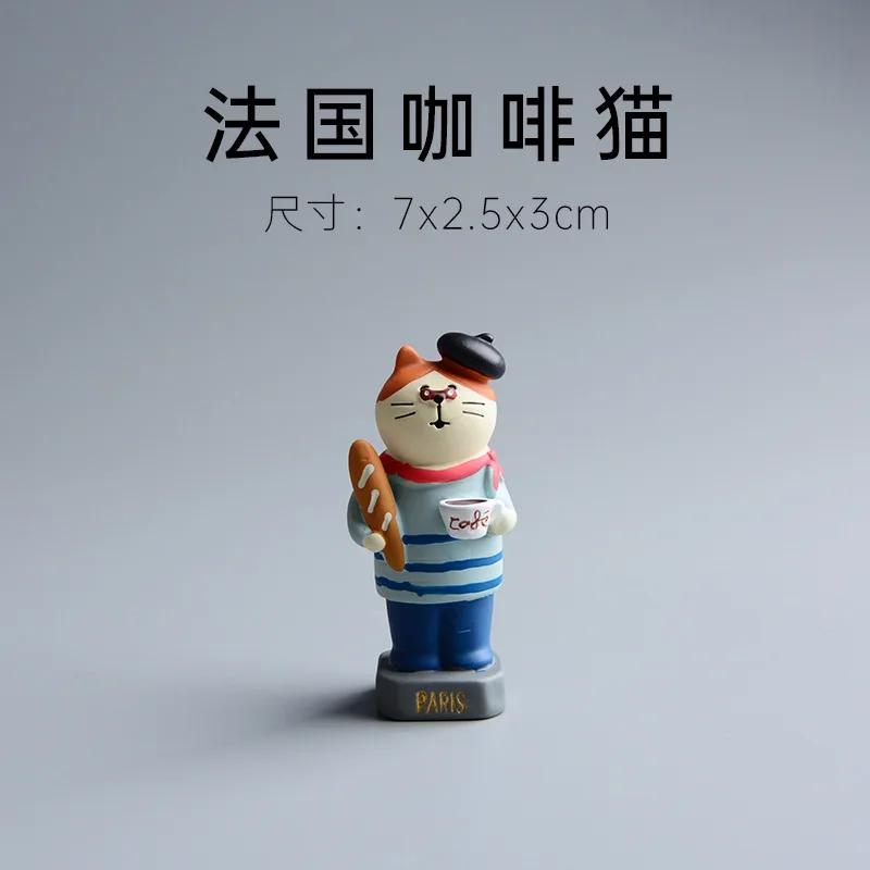 ZAKKA Cute Cat Tiger Panda Small Ornament Crafts Travel Around The World Resin Handicraft Desktop Decor Collection Decoration