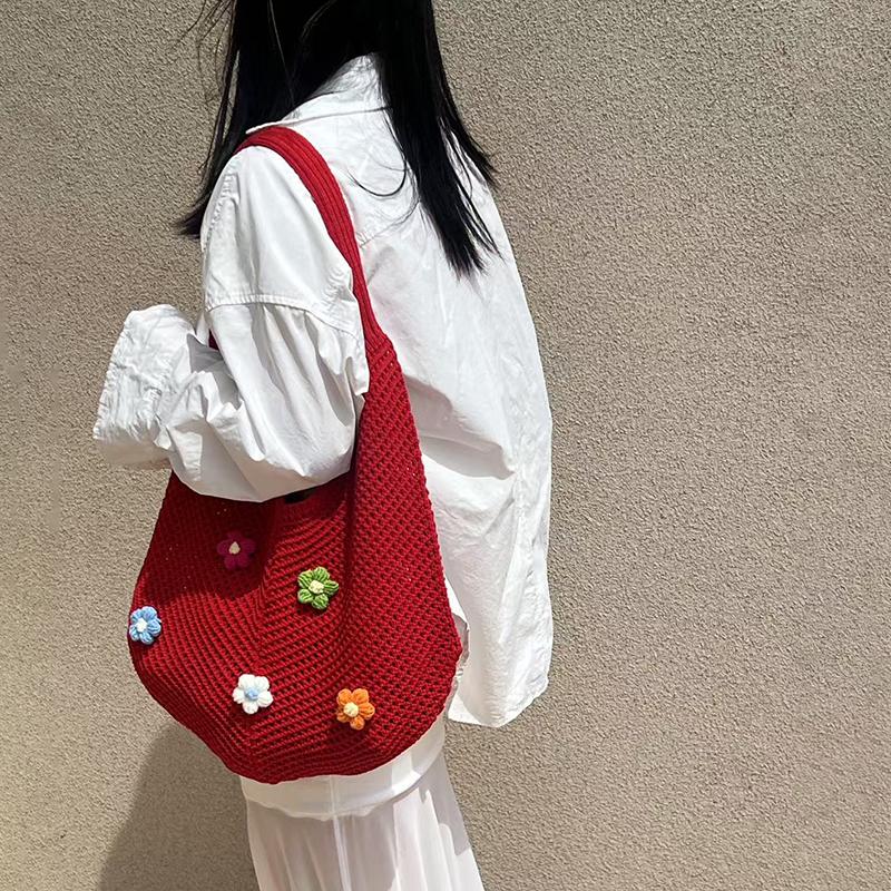 Bolsa de Ombro Feminina Vazada Tricotada Grande Capacidade Bolsa de Praia de Malha Bolsa de Ombro de Crochê de Flores Bolsa para Compras Viagem Deslocamento
