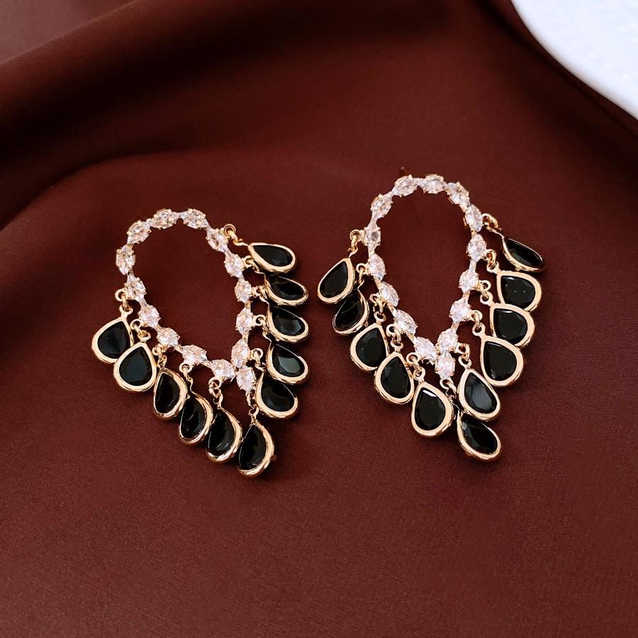 Silver Needle Diamond Oval Pendant Fringed Earrings Medieval Vintage Court Style Stud Earrings Light Luxury Retro Earrings