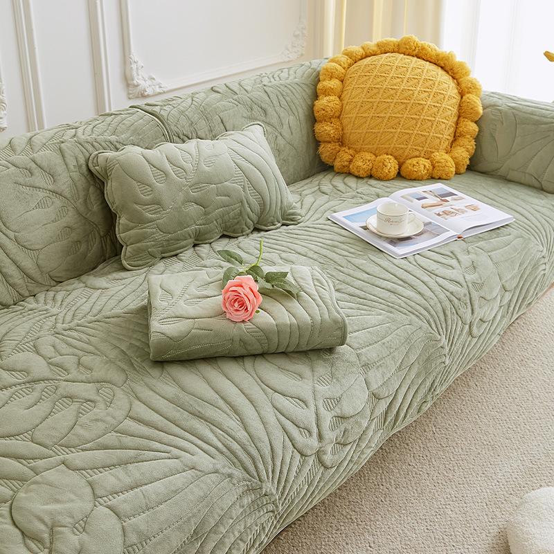 The sofa cushion is simple and non-slip cushion, and the winter plush sofa cover covers the four seasons universal solid color cover cloth towel