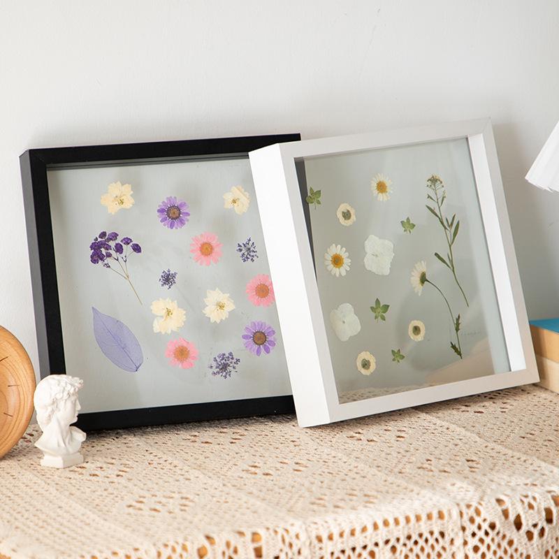 Handmade European Embossed Photo Frame with Transparent Glass and Wooden Leaf Plant Design