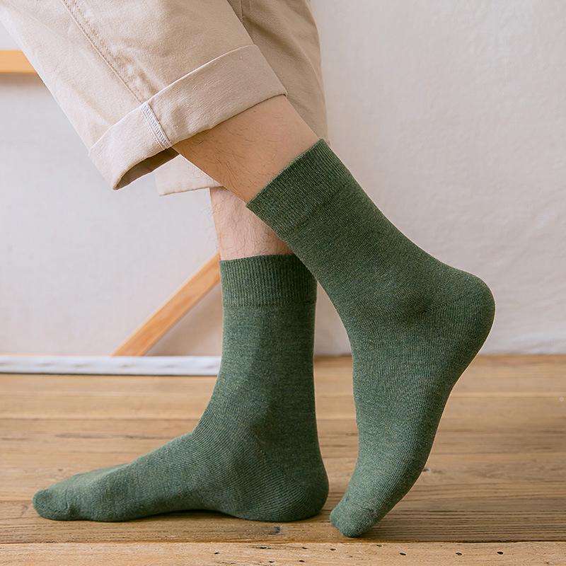 5-Pack Men's Mid-Calf Cotton Socks - Spring & Autumn Collection, Versatile Solid Colors, Breathable & Casual.