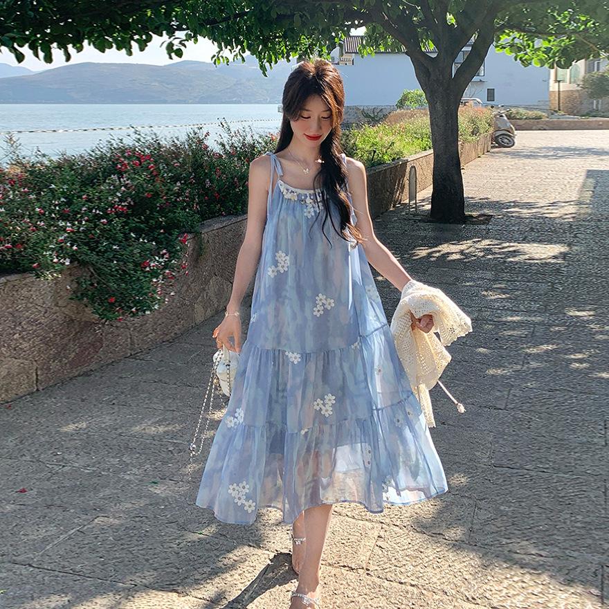 Popular beautiful suit skirt vacation style suspender dress two-piece set fringed hollow long dress suspender skirt