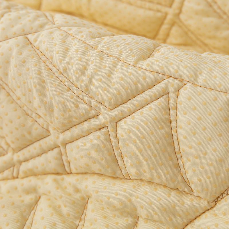 Cotton Quilted Non-Slip Leaf Sofa Cushion for All Seasons