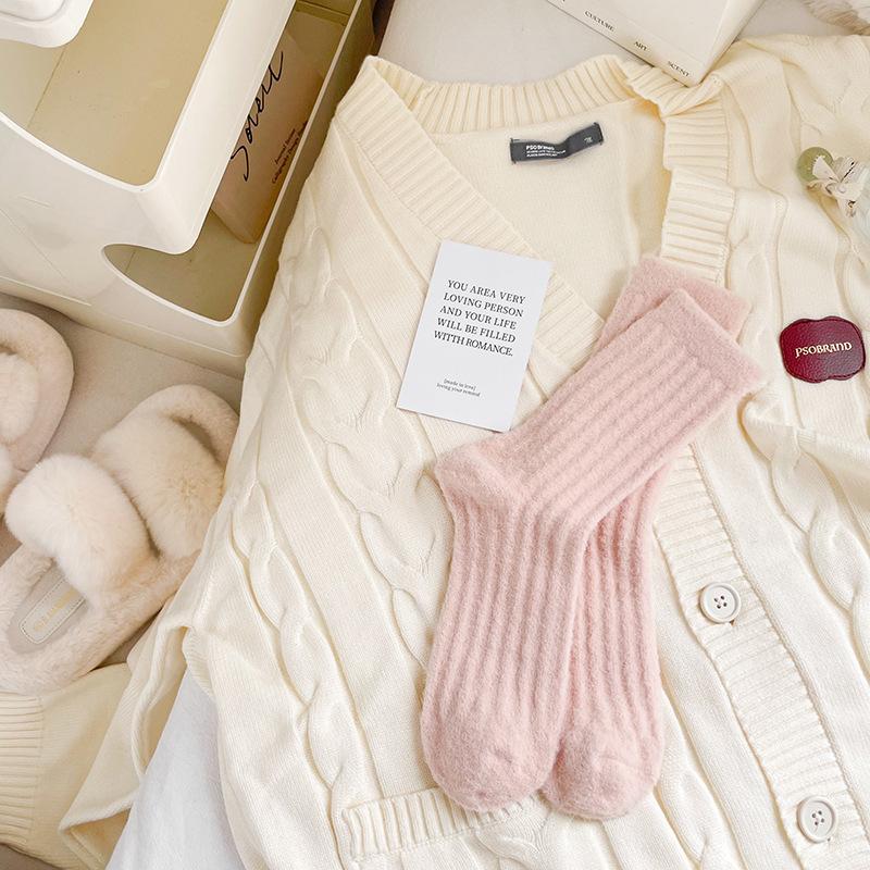 

Женские осенне-зимние носки-трубы Юэцзы с добавлением бархата и толстые теплые 1 pair светло-розовый