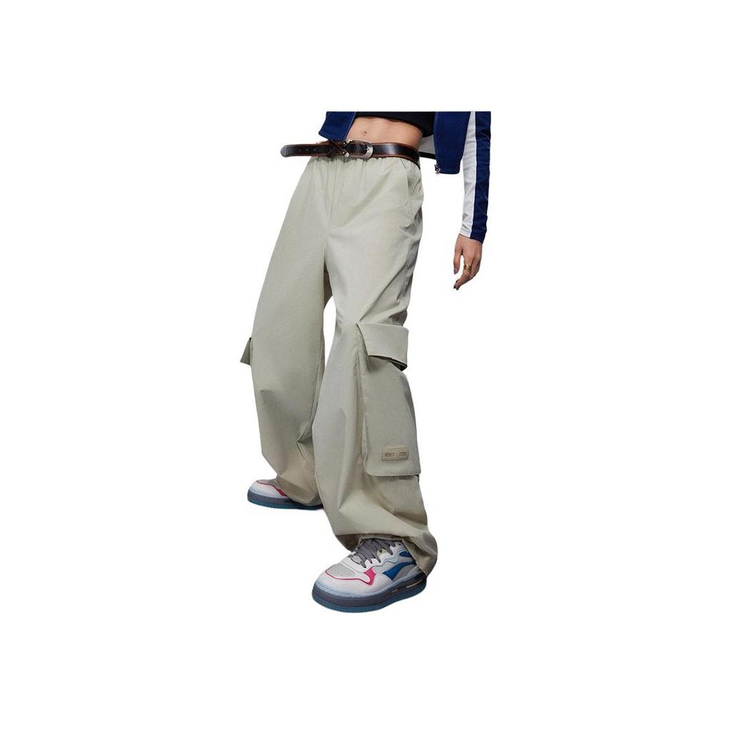 Li Ning Sports Lifestyle Series Solid Color Loose Straight Leg Knit Sports Pants Women Bottoms Foam-Khaki AYKU670-1