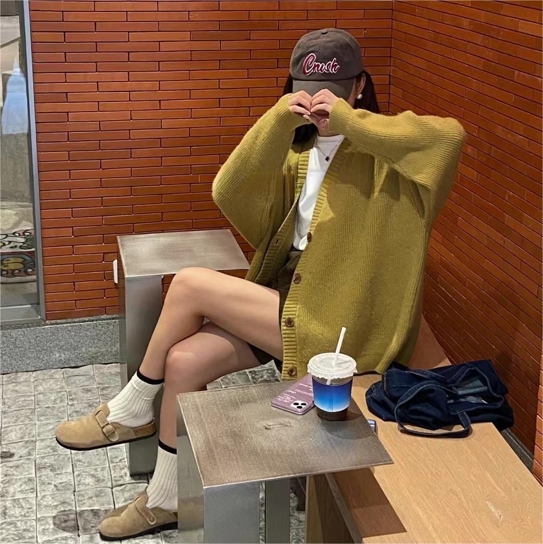 

Женский утолщенный вязаный свитер свободного кроя на пуговицах с V-образным вырезом, вязаный кардиган, куртка S оливковый