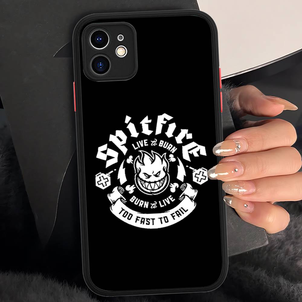 Fashion S-Spitfire Skateboard Phone Case For IPhone 16 15 14 11 12 13 Pro Max Plus 12 XS Max Back Cover Matte Case