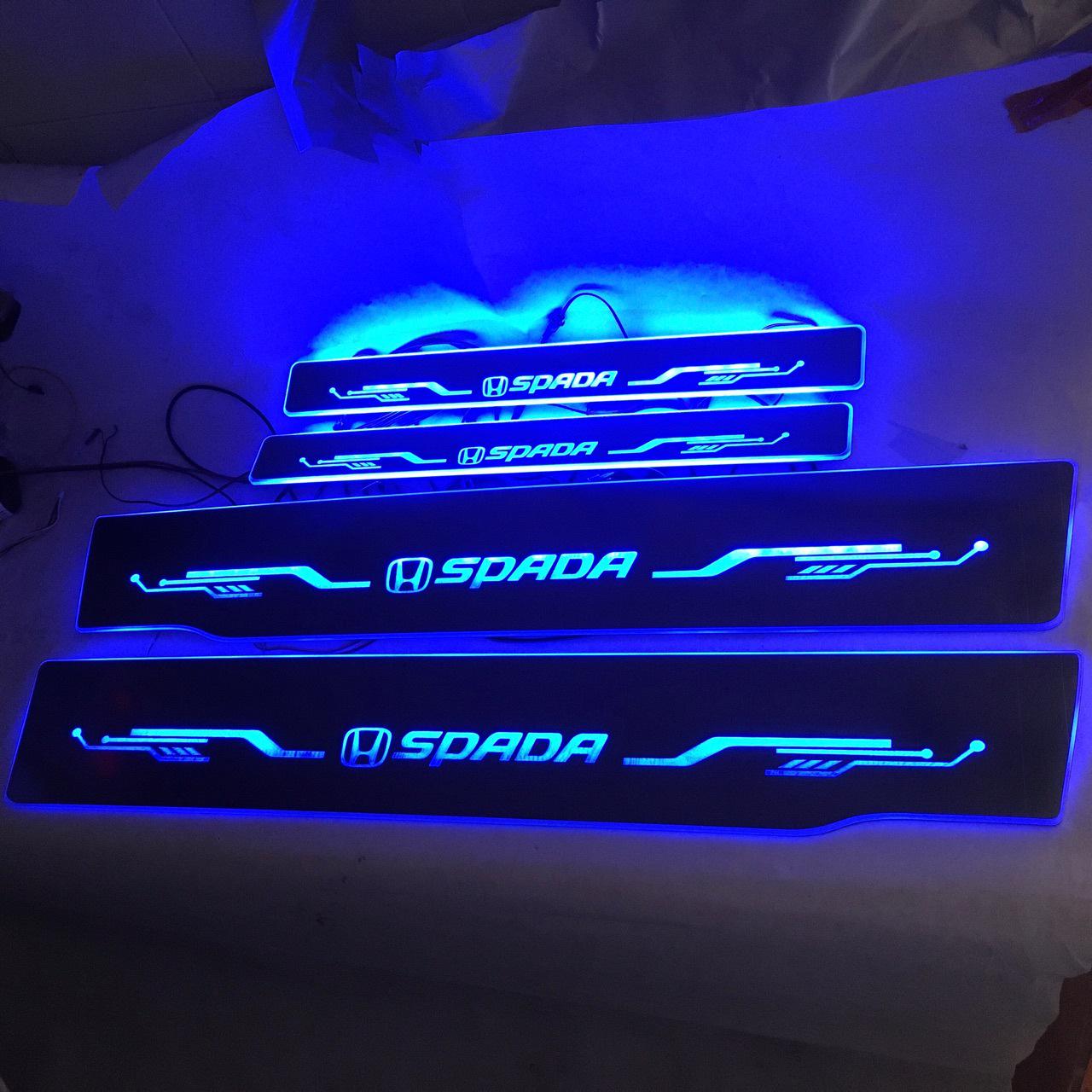 

Комплект из 4 светодиодных накладок на пороги для STEPWGN SPADA custom pattern size