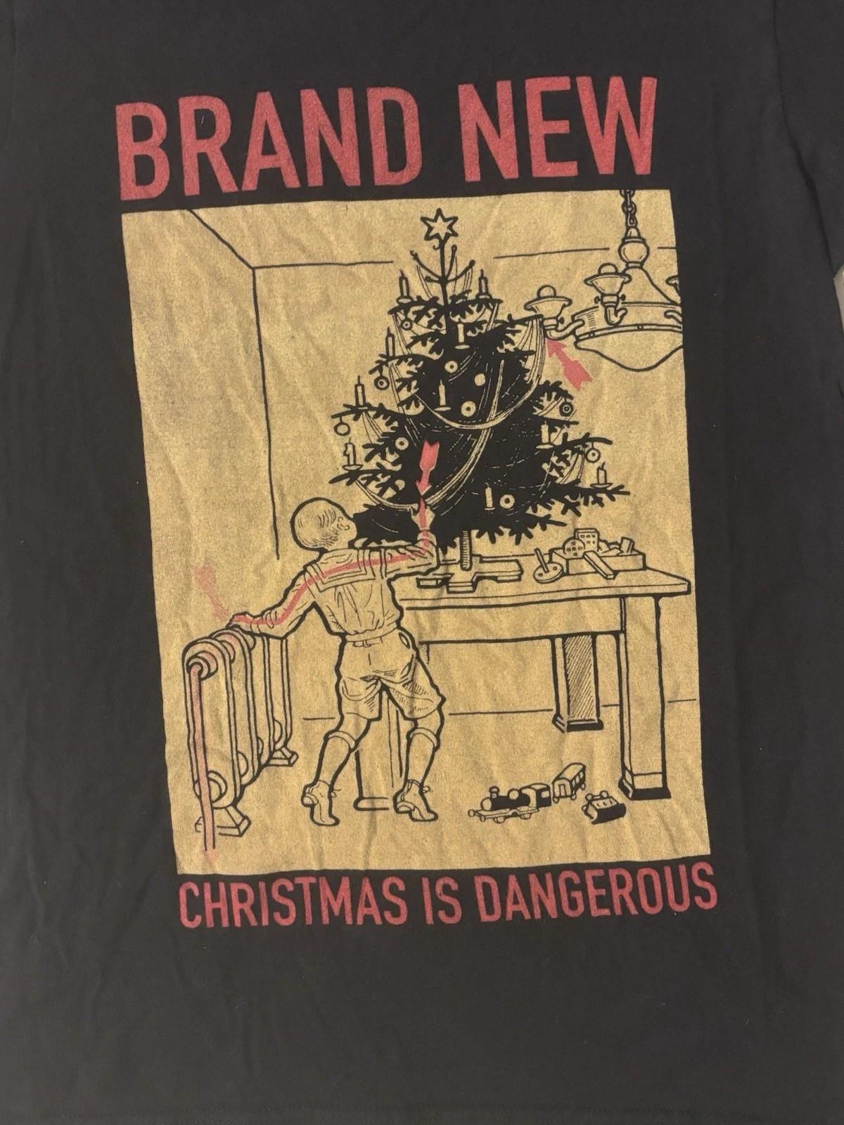 Brand New Band Christmas is Dangerous T T-Shirt M