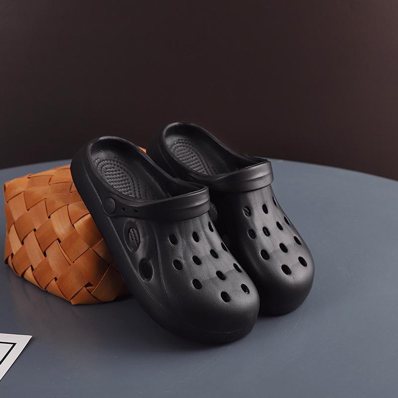 2024 Summer Women's/Men's Trendy Non-Slip Soft-Sole Closed-Toe Sandals for Outdoor Wear - Thick-Sole Beach Slippers