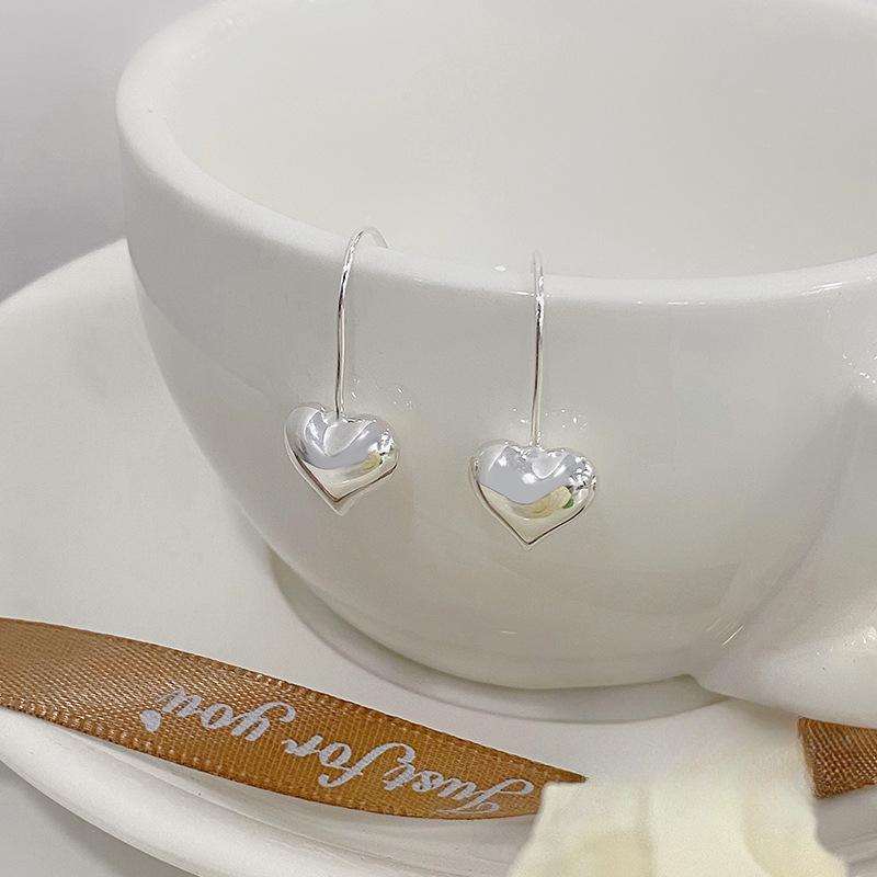 Sweet Love Earrings for Women, Peach Heart Earrings, Niche Unique Design Earrings Trendy
