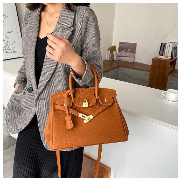 2021 Trendy Korean Style Women's Luxury Textured Crossbody and Shoulder Bag, Versatile Fashion Handbag