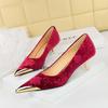 Fashion Women Heels Metal Pointed Women Pumps Fashion Kitten Heels Sexy Party Shoes Women Suede Knurling Lady Heels Luxury Wedding Shoes