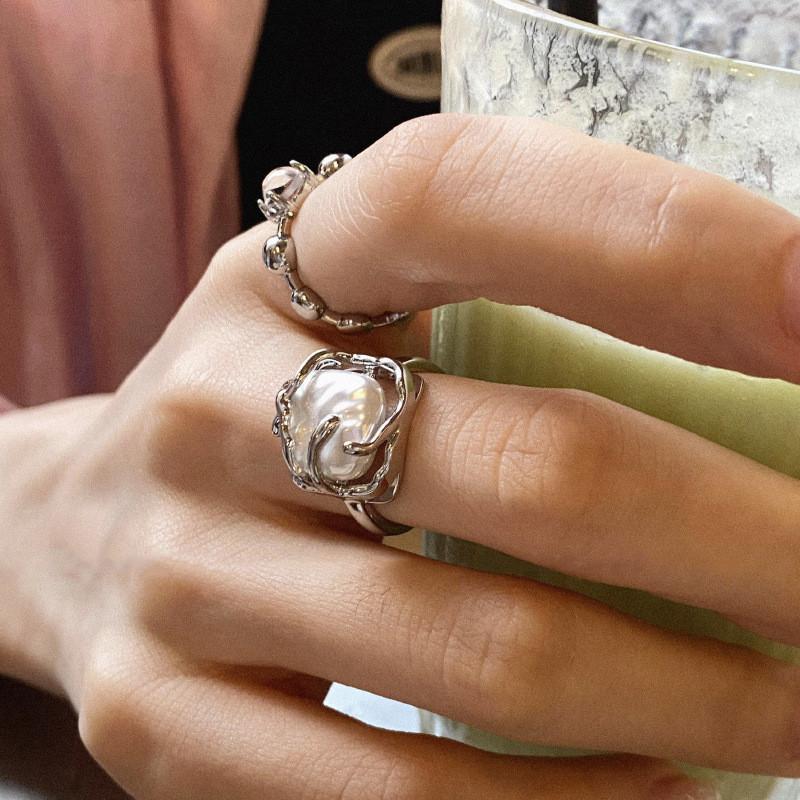 Adjustable 2023 Luxe Baroque Pearl Ring For Women Vintage Style Fashion Statement