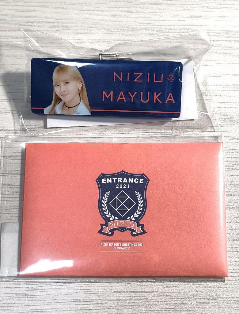 [USED] NiziU Mayuka Nameplate Student ID & ID Photo